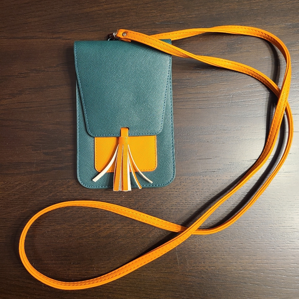Cross body purse